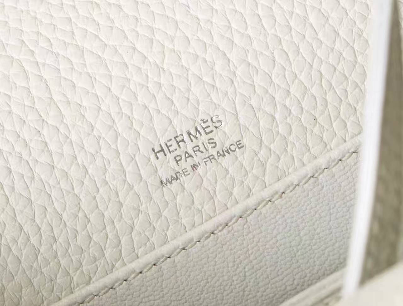 爱马仕包包官网 Hermes Roulis 19cm 白色原厂TC牛皮猪鼻子包