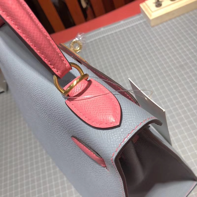 Hermes Kelly28CM 爱马仕冰川蓝拼唇膏粉手掌纹牛皮凯莉包 金扣