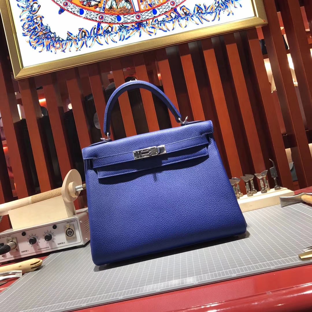 Hermes Kelly28CM 爱马仕7T电光蓝荔枝纹牛皮凯莉包 银扣