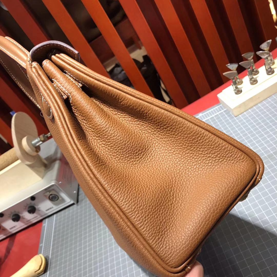 Hermes Kelly28CM 爱马仕荔枝纹牛皮凯莉包 CK37金棕色Gold 银扣