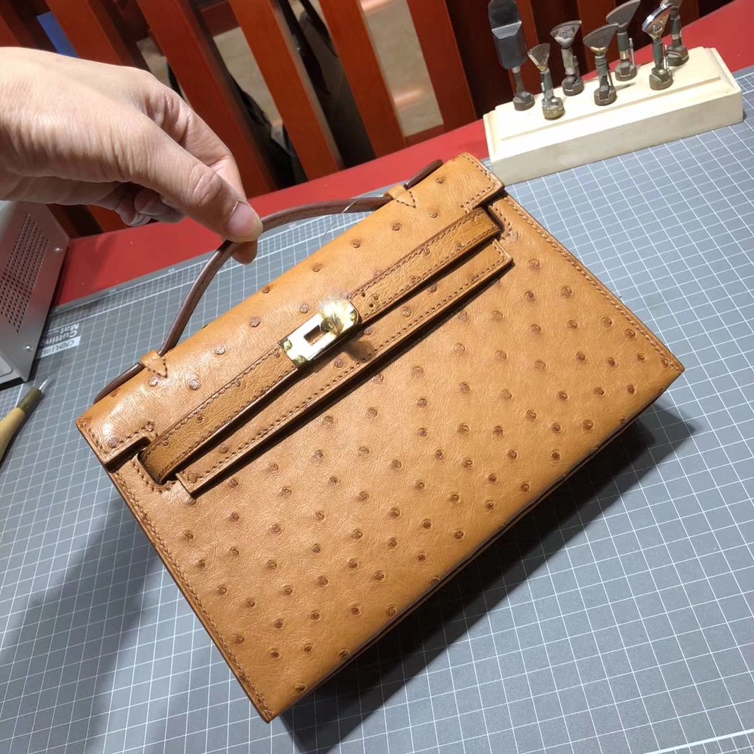 爱马仕晚宴手包 Hermes Minikelly22CM 金棕色顶级鸵鸟皮迷你凯莉包 金扣