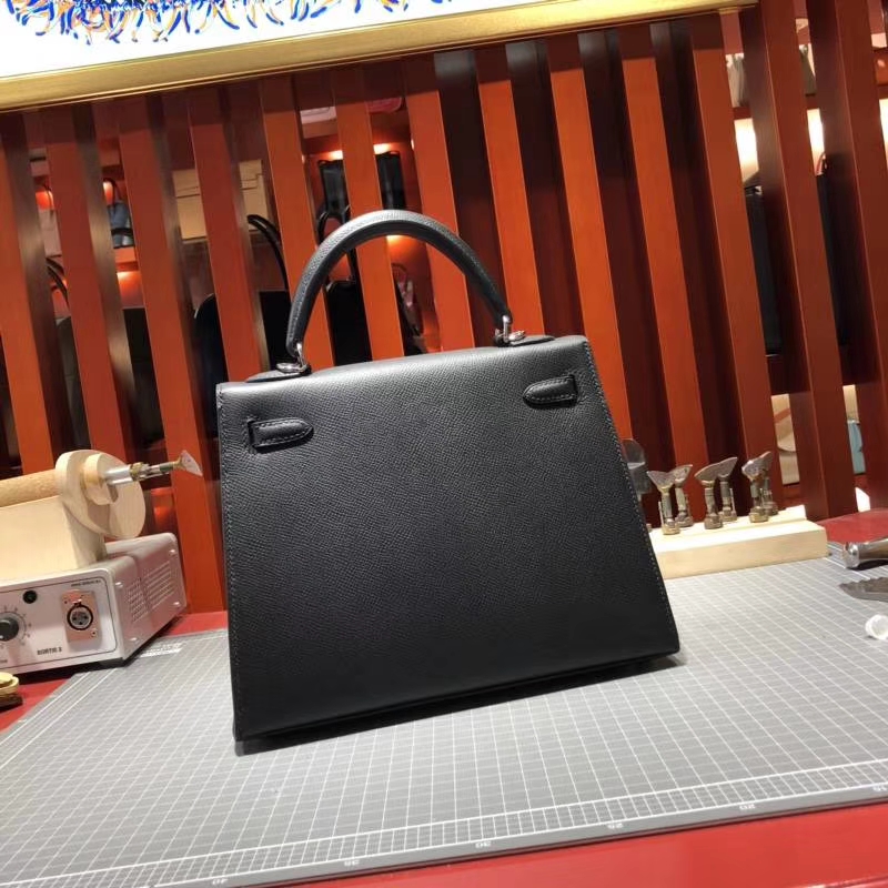 爱马仕包包官网 Hermes Kelly25CM 黑色原厂Epsom牛皮凯莉包 银扣