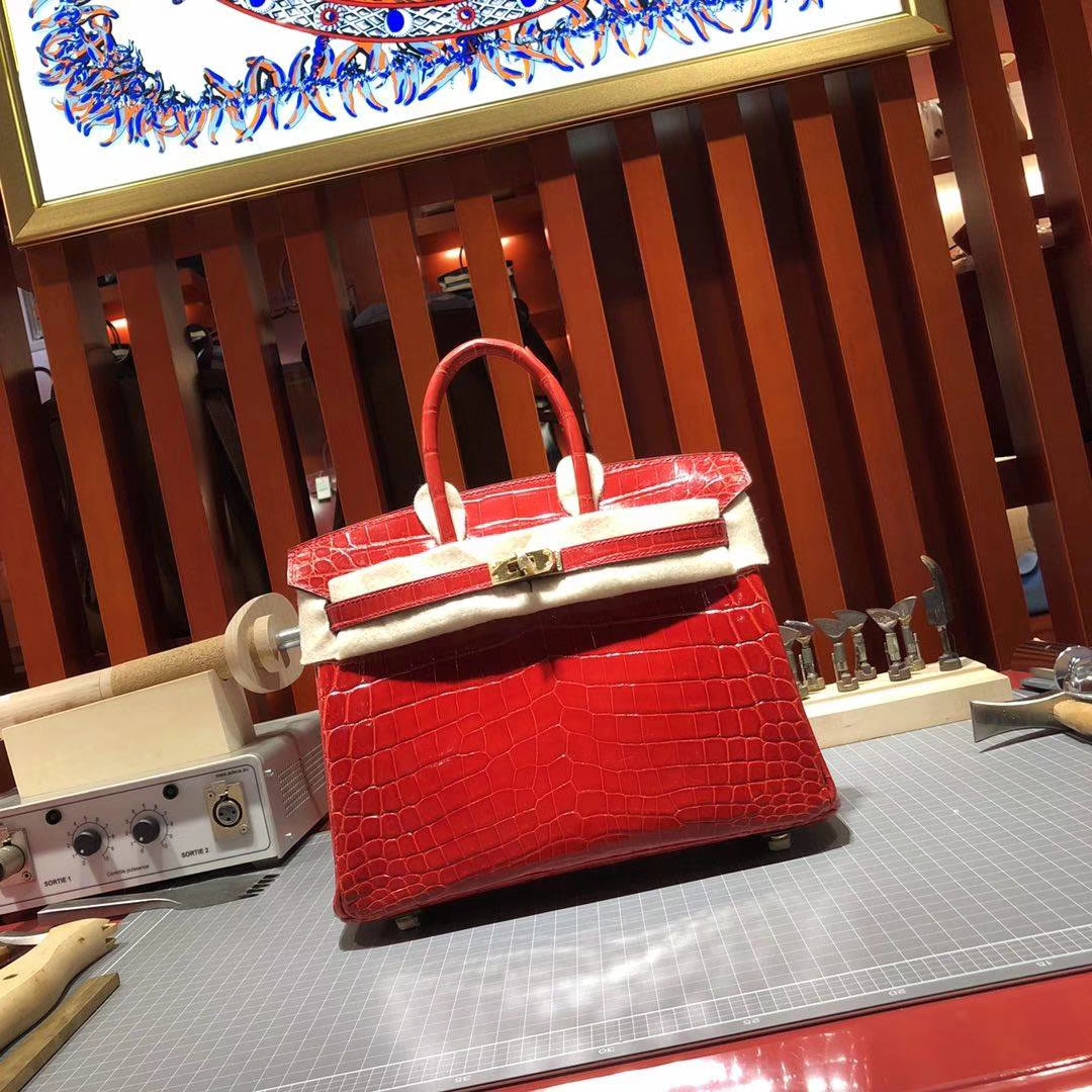 爱马仕铂金包价格 Hermes原厂尼罗鳄鱼皮Birkin25CM CK95法拉利红 金扣