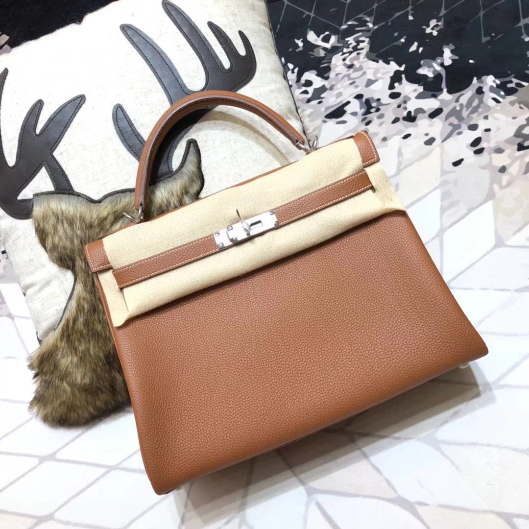 Hermes Kelly32CM 爱马仕原厂御用小牛皮内缝凯莉包 土黄色 银扣