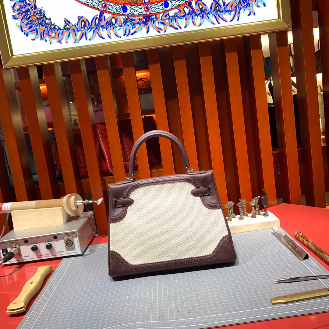 爱马仕蕾丝凯莉包 Hermes Kelly28CM 57波尔多酒红牛皮拼帆布 银扣