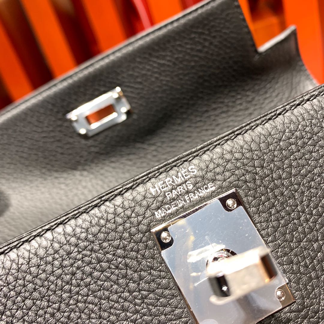 爱马仕新款女包 Hermes Kelly ado20CM 黑色进口Togo皮双肩包后背包 银扣