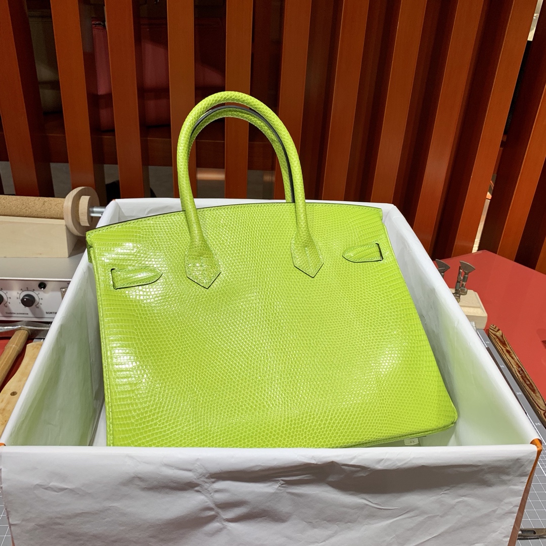 现货 Hermes Birkin30cm 爱马仕浅绿色进口蜥蜴皮铂金包 银扣